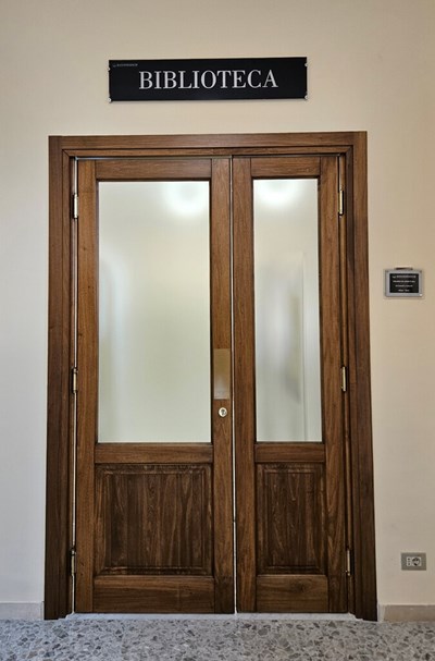 Biblioteca. Orario e calendario estivo